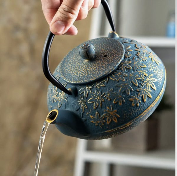 Turquoise Maple Leaves Momiji Design 40oz Cast Iron Tea Pot
