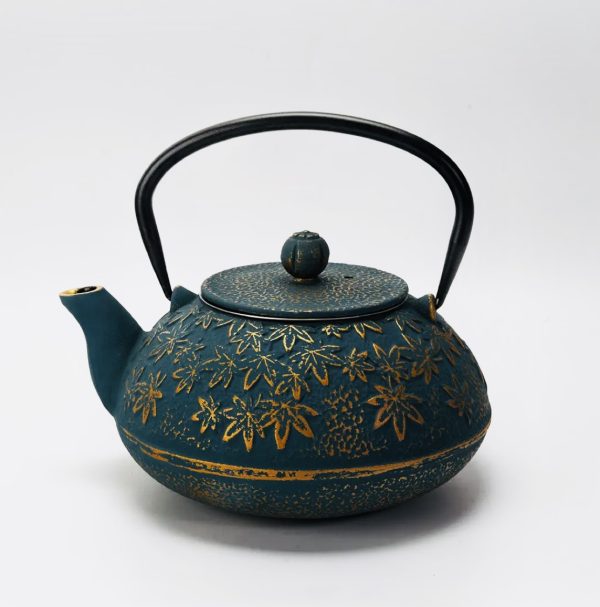 Turquoise Maple Leaves Momiji Design 40oz Cast Iron Tea Pot